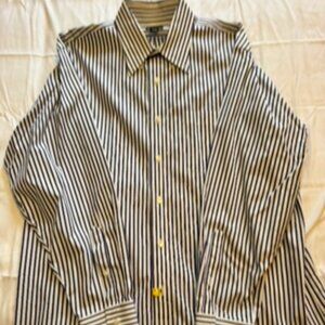 Jos A Bank Men’s Long Sleeve Button Down Dress Shirt